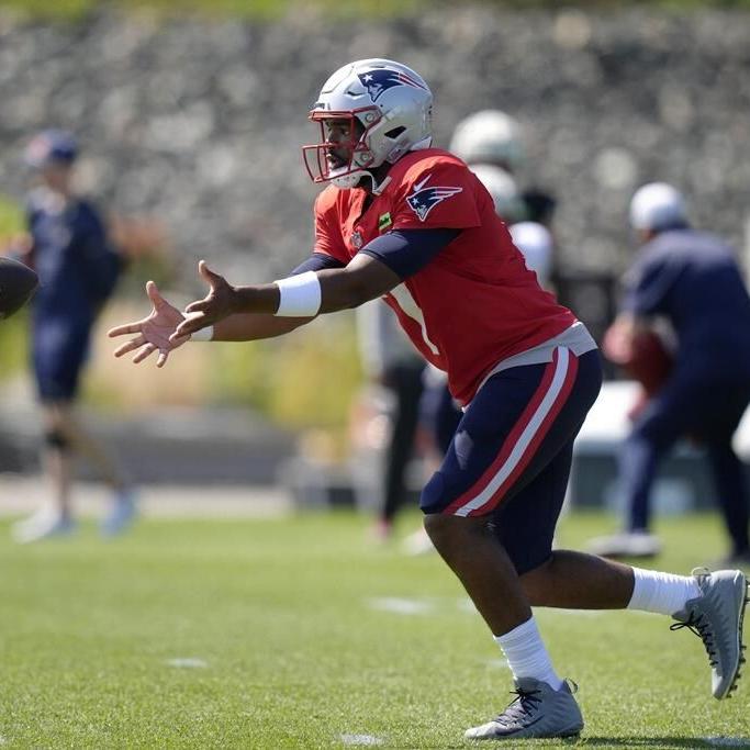 Patriots, Seahawks look to move on from old coaches when they meet in New England